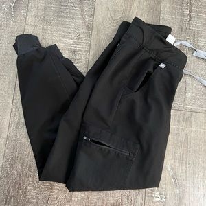 Figs Black Scrubs Zamora Petite Jogger